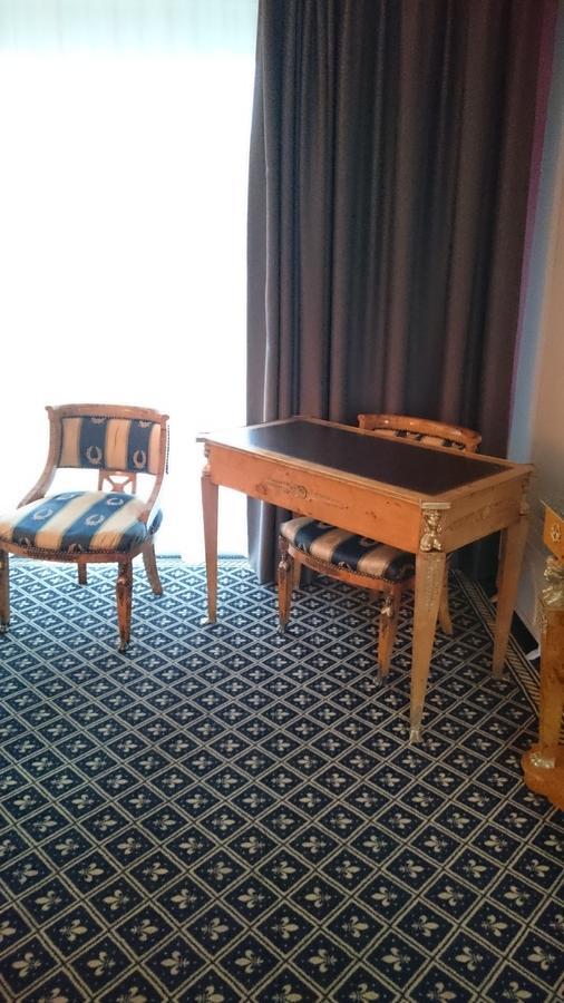 Hotel Fleur De Lys بايول المظهر الخارجي الصورة